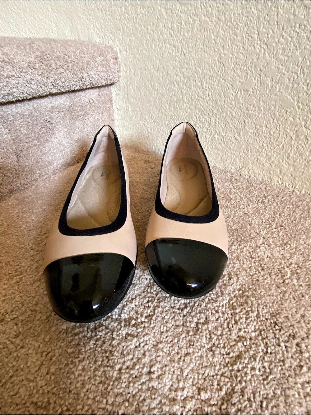 Life Stride Two-Tone Ballet Flats in Pink & Black